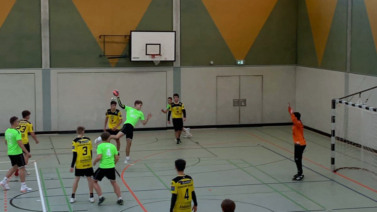 Angriff der A-Jugend Angriff der A-Jugend gegen Jessener SV 53