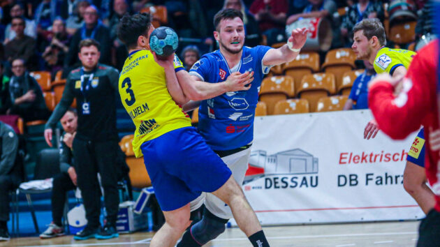 Timo Löser im Spiel gegen den HC Empor Rostock Saison 2022/23