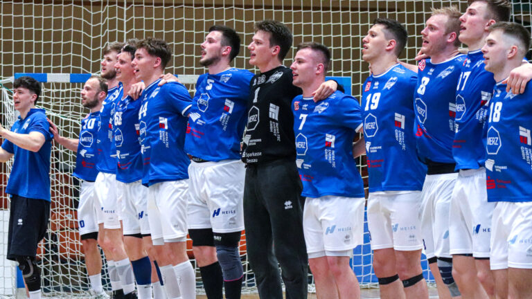 Die Biber nach dem Derbysieg gegen den 1. VfL Potsdam Saison 2022/23