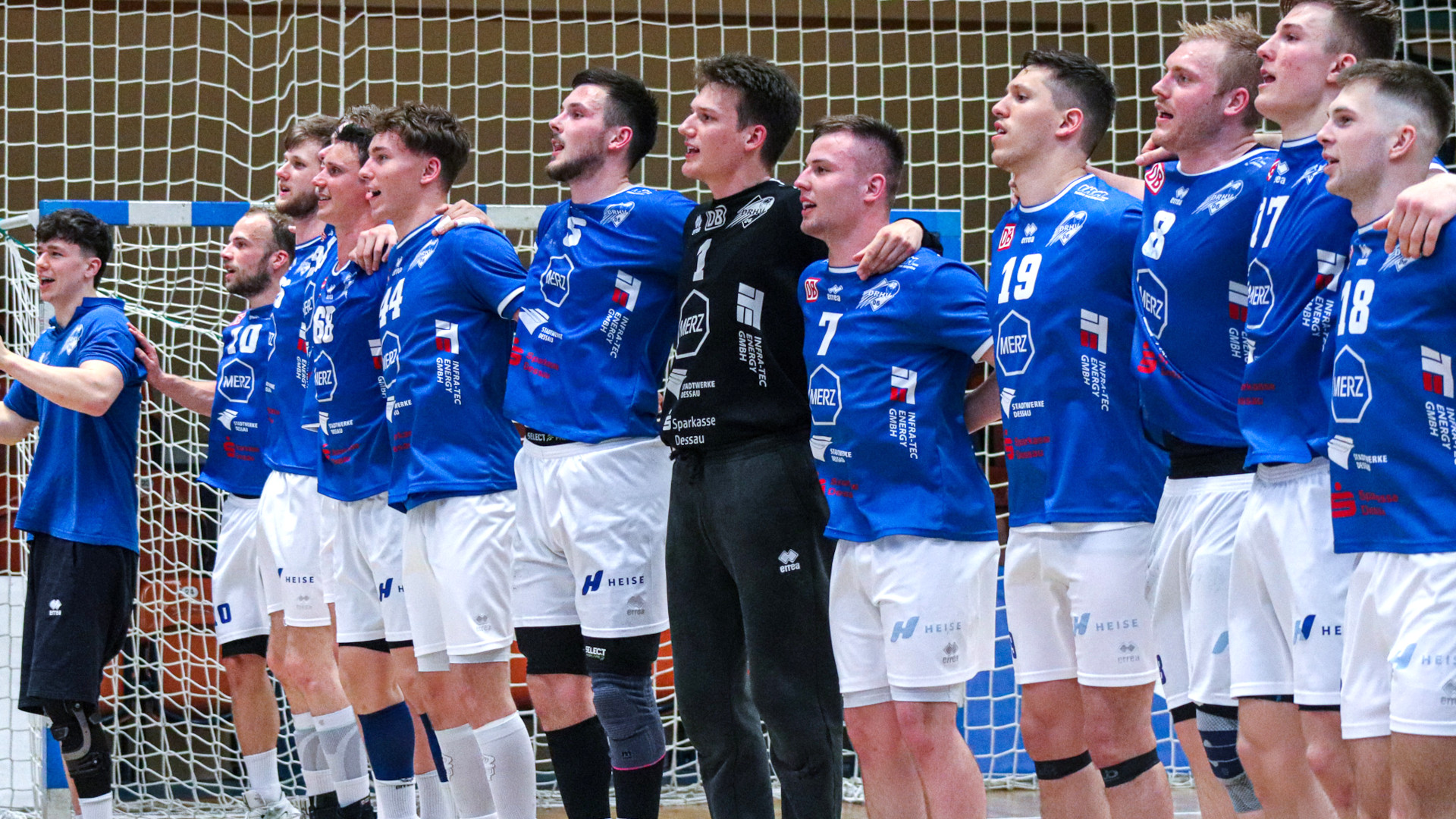 Die Biber nach dem Derbysieg gegen den 1. VfL Potsdam Saison 2022/23