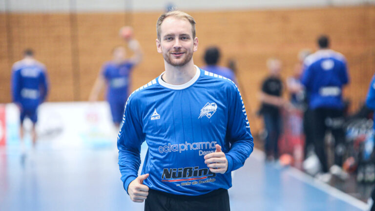 Max Mohs beim Warm-up Saison 2024/25