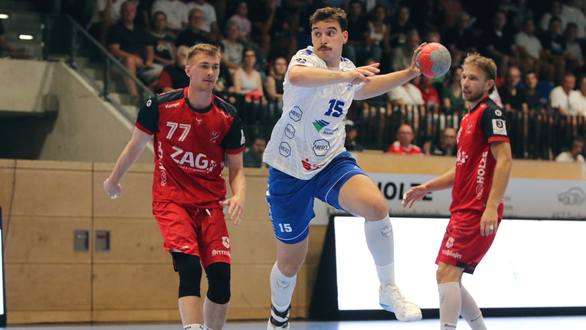 Marcel Nowak im DHB-Pokalspiel gegen den TuS Vinnhorst Saison 2025/26