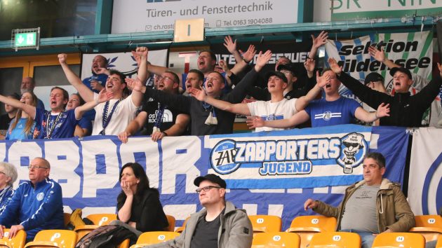 DRHV-Fanszene beim Heimspiel in der Anhalt-Arena Saison 2025/26
